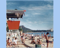 1967 09 03 Waikiki Beach 2.jpg